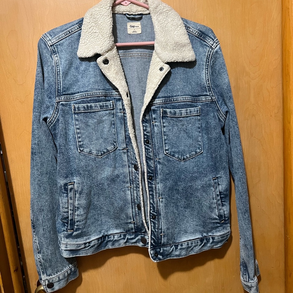 GAP Light Blue Denim Jacket with Cream Sherpa Lining